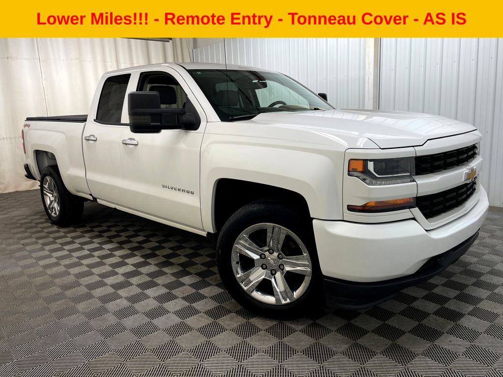 Used 2017 Chevrolet Silverado 1500 Custom w/ Custom Convenience Package AWD/4WD image 1