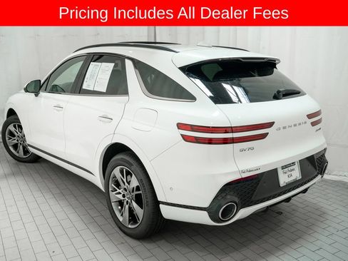 Used 2022 Genesis GV70 3.5T Sport w/ Sport Advanced Package AWD/4WD image 4