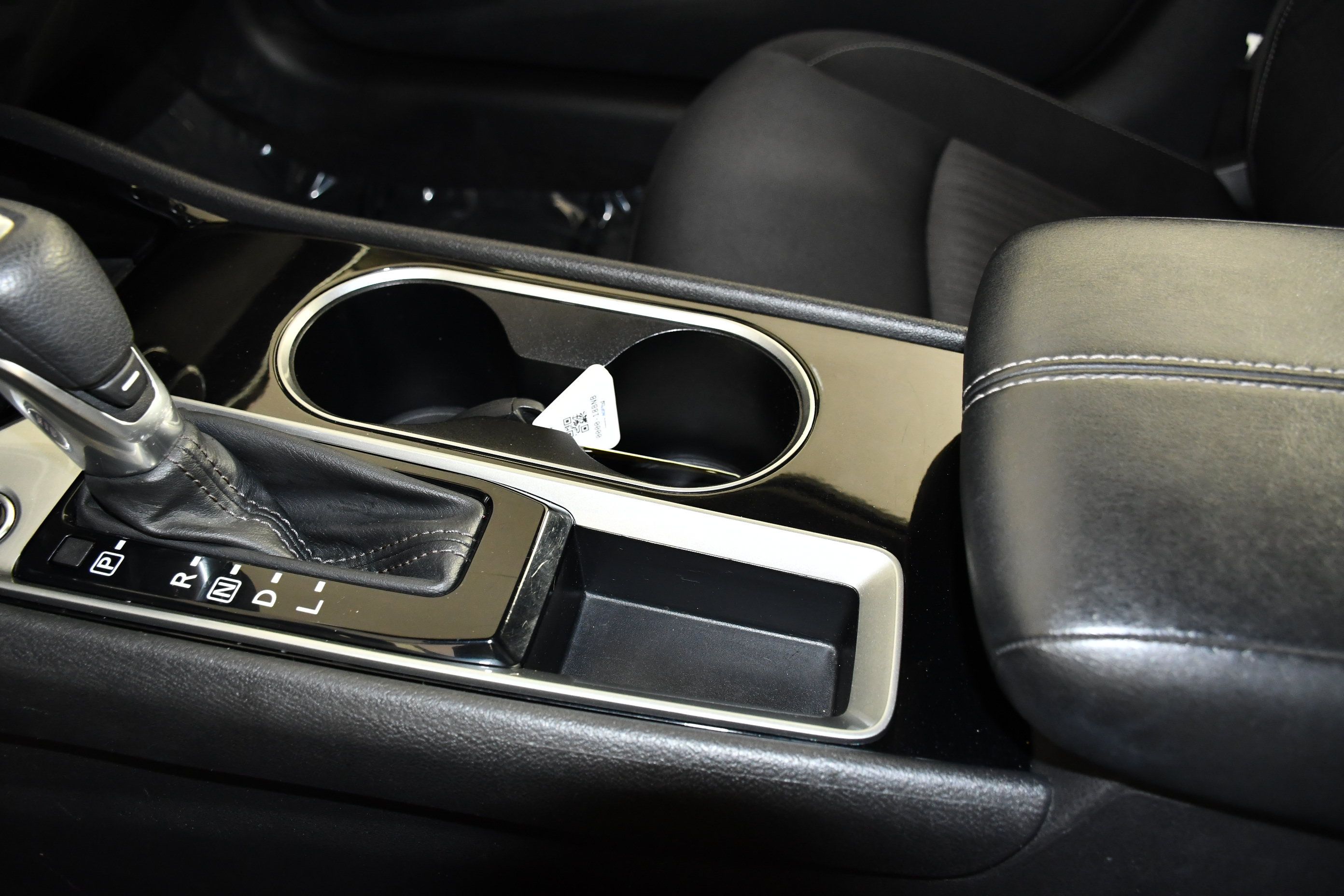 Used 2024 Nissan Altima 2.5 SV FWD image 31