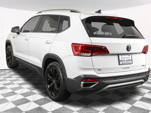Used 2023 Volkswagen Taos SE w/ Black Wheel Package AWD/4WD image 17