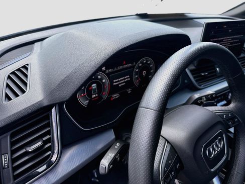 Certified 2024 Audi Q5 2.0T Premium Plus AWD/4WD image 9