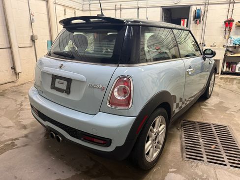 Used 2011 MINI Cooper S image 12