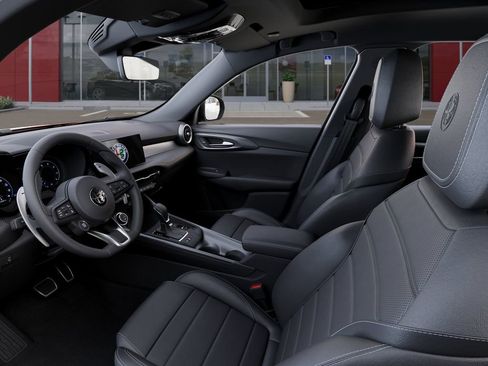 New 2025 Alfa Romeo Tonale w/ Premium Package AWD/4WD image 23