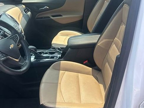 Used 2023 Chevrolet Equinox Premier AWD/4WD image 5