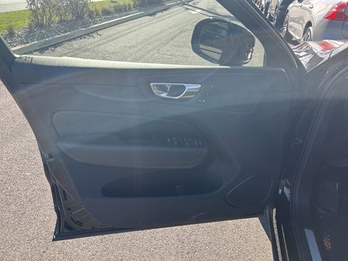 Certified 2025 Volvo XC60 B5 Plus image 16