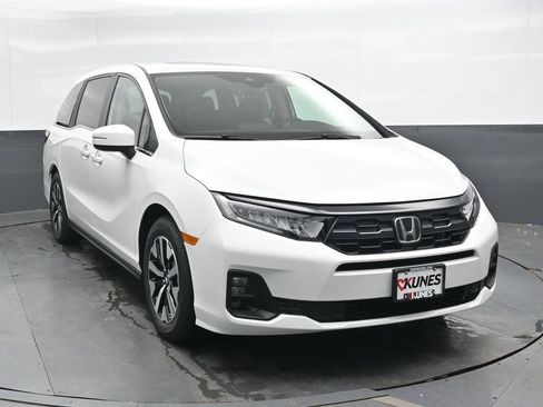 New 2026 Honda Odyssey EX-L image 4