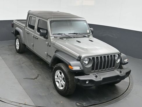Used 2021 Jeep Gladiator Sport AWD/4WD image 32