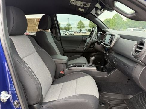 Used 2023 Toyota Tacoma TRD Off-Road AWD/4WD image 27