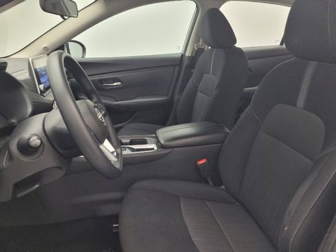 Used 2024 Nissan Sentra SV FWD image 17