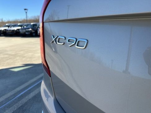 Certified 2024 Volvo XC90 B6 Plus w/ Protection Package Premier image 39