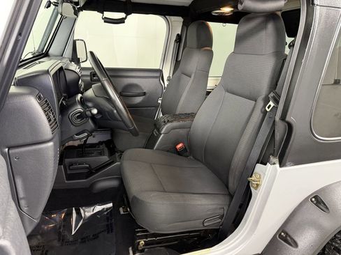 Used 2006 Jeep Wrangler X image 12