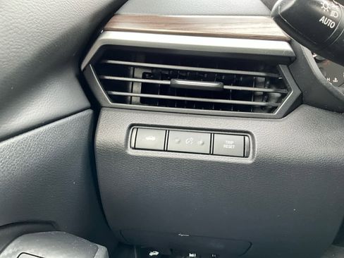 Used 2024 Nissan Altima 2.5 SV image 18