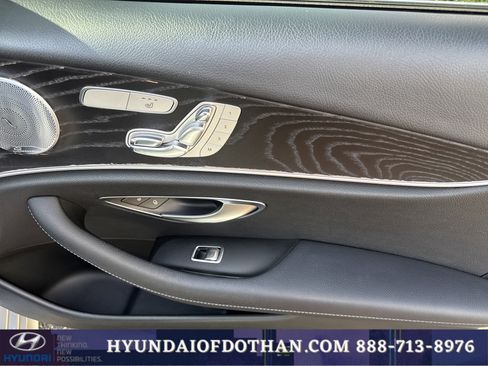 Used 2017 Mercedes-Benz E 300 image 17