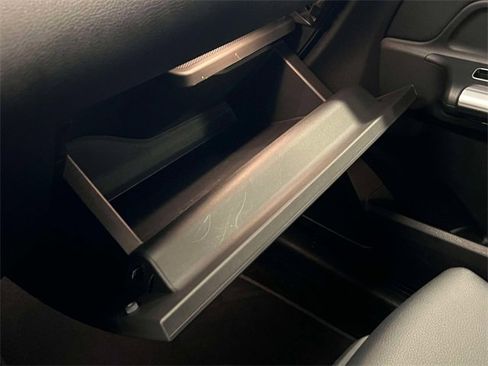 Used 2022 Mercedes-Benz GLA 250 4MATIC image 33