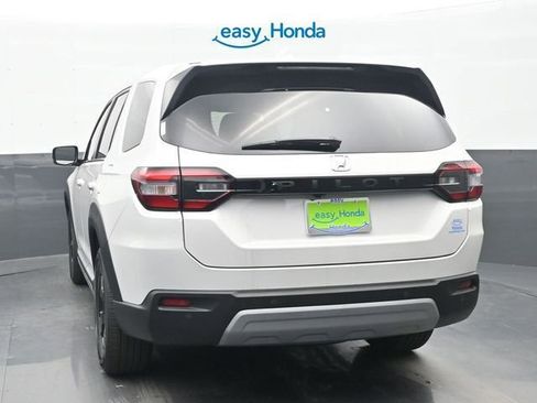 New 2025 Honda Pilot EX-L image 6