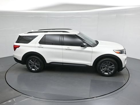 Used 2023 Ford Explorer XLT w/ Equipment Group 202A RWD image 52