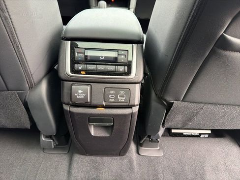 Used 2023 Subaru Ascent Touring image 29