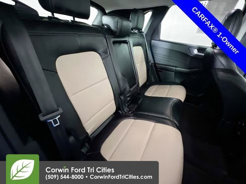 Used 2021 Ford Escape Titanium w/ Titanium Elite Package image 17