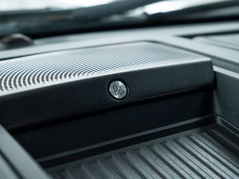 Used 2018 Ford F150 Platinum w/ FX4 Off-Road Package image 14