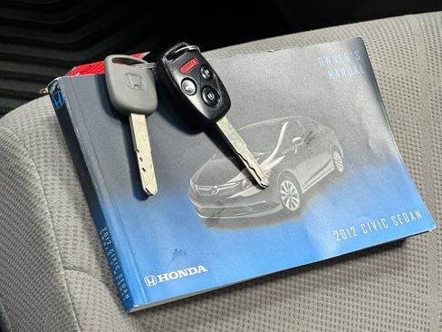 Used 2012 Honda Civic HF image 12
