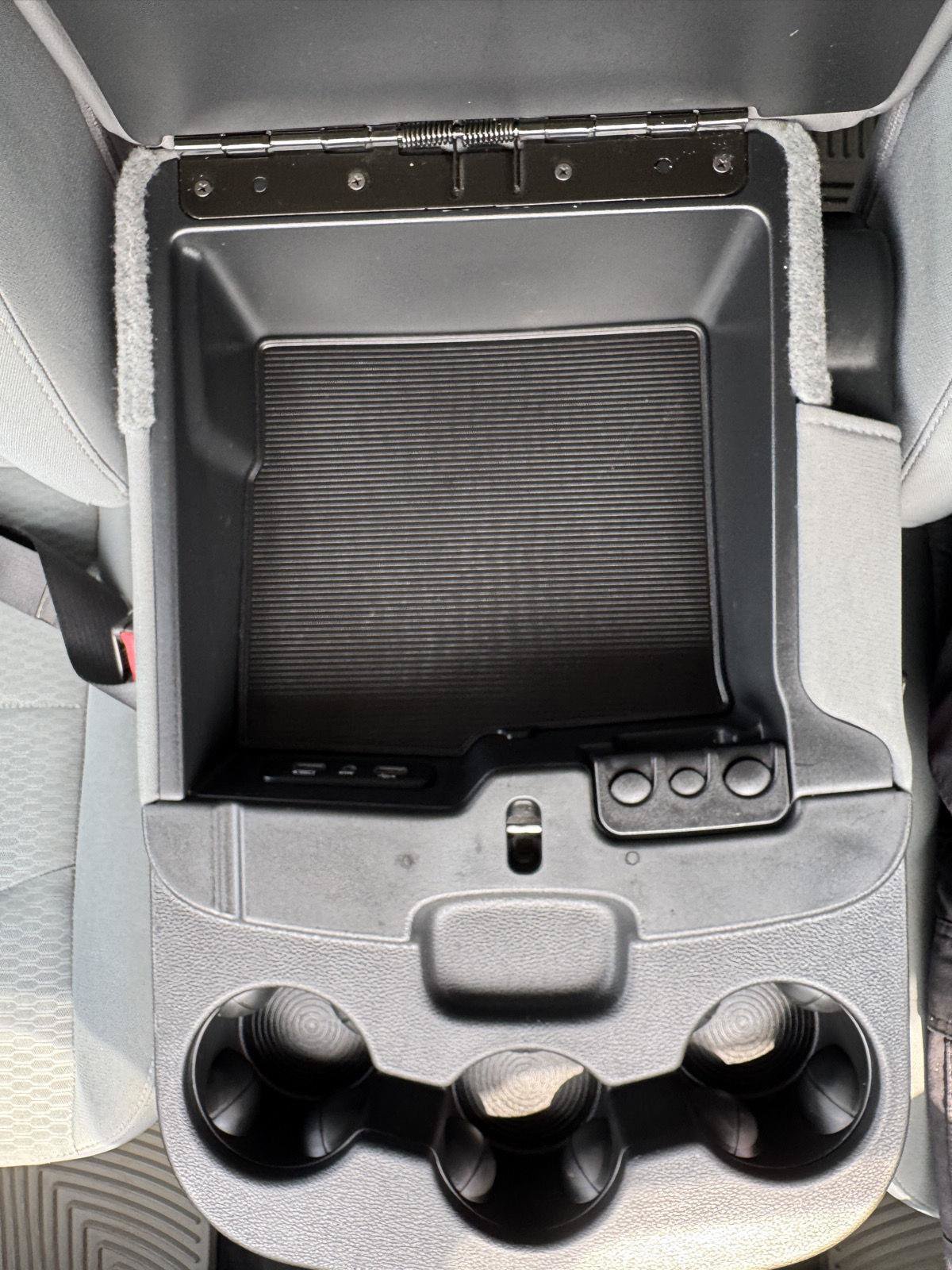 Used 2019 RAM 1500 Classic SLT AWD/4WD image 22