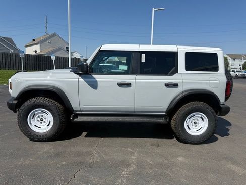 New 2026 Ford Bronco Heritage Edition image 6