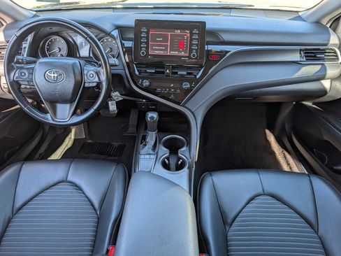 Used 2024 Toyota Camry SE FWD image 4