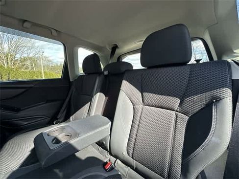 Used 2019 Subaru Forester Premium image 17