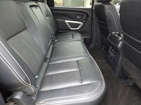 Used 2018 Nissan Titan PRO-4X w/ Pro-4x Convenience Package image 6