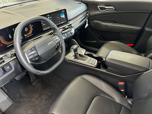 Used 2026 Kia Sportage EX w/ EX Panorama Roof Package image 10