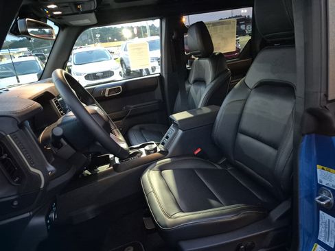 New 2025 Ford Bronco Badlands image 10