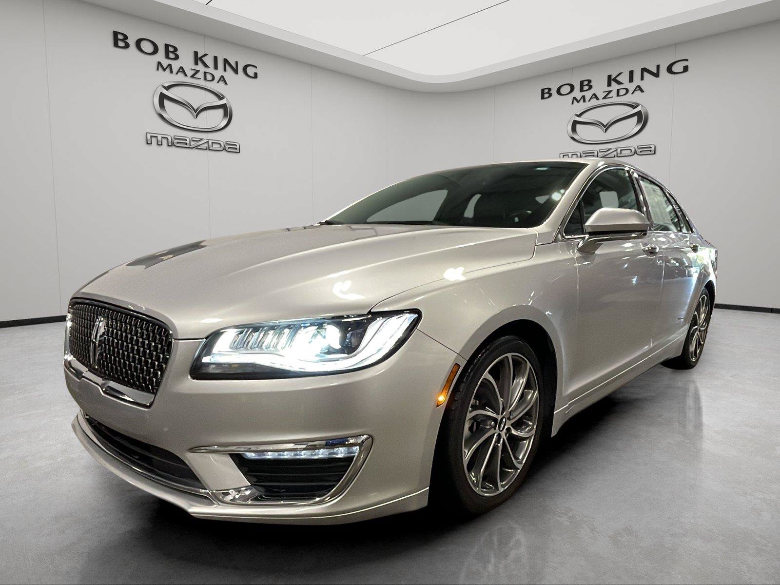 Used 2018 Lincoln MKZ Reserve w/ Magnetic Appearance Package AWD/4WD image 1