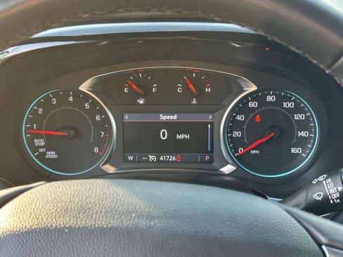 Used 2023 Chevrolet Traverse LT image 13