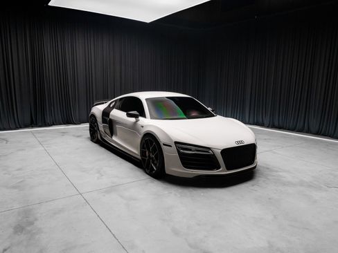 Used 2014 Audi R8 V10 plus AWD/4WD image 2