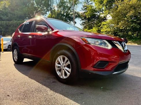 Used 2015 Nissan Rogue SV image 7