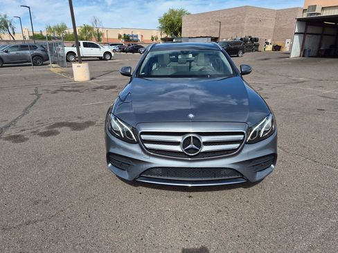 Used 2017 Mercedes-Benz E 400 4MATIC Wagon image 2