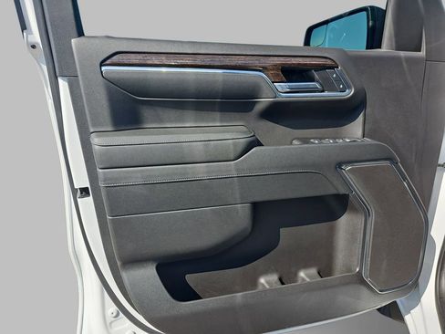 Certified 2024 GMC Sierra 1500 Elevation image 32