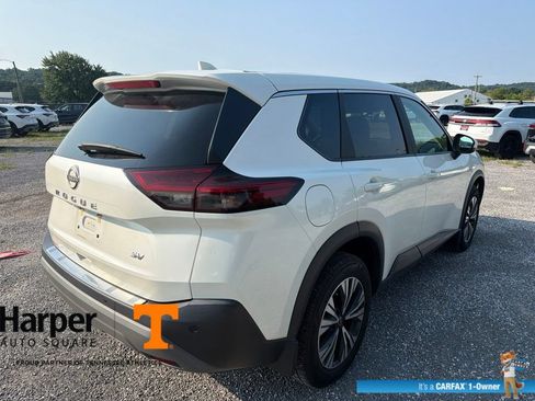 Used 2023 Nissan Rogue SV FWD image 5