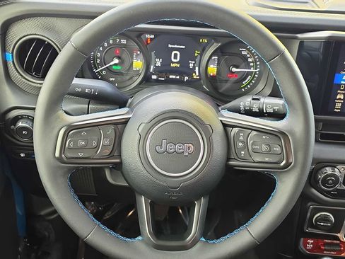 Used 2024 Jeep Wrangler Unlimited Rubicon 4xe image 19