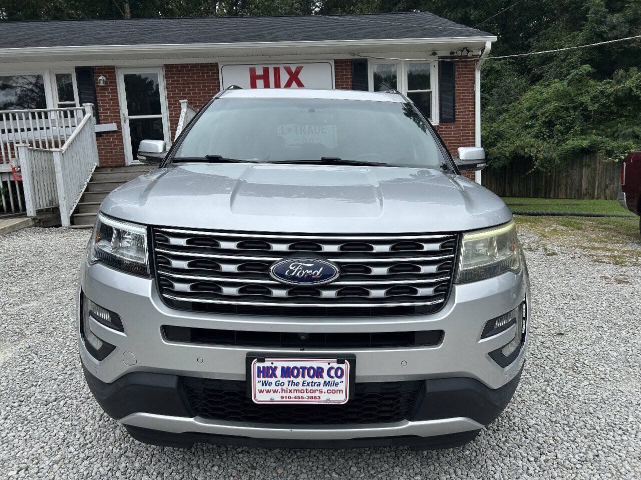 Used 2017 Ford Explorer Limited AWD/4WD image 8
