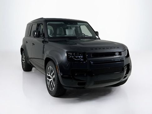 Used 2026 Land Rover Defender 110 X-Dynamic SE AWD/4WD image 7
