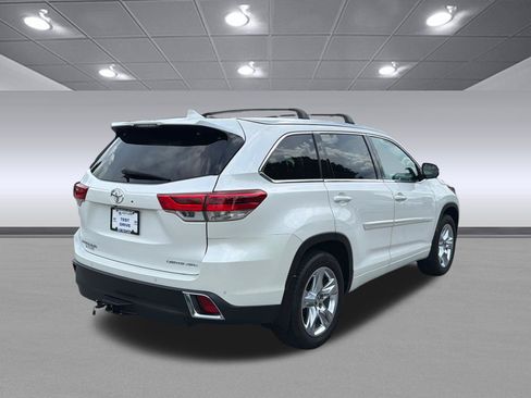 Used 2019 Toyota Highlander Limited AWD/4WD image 7