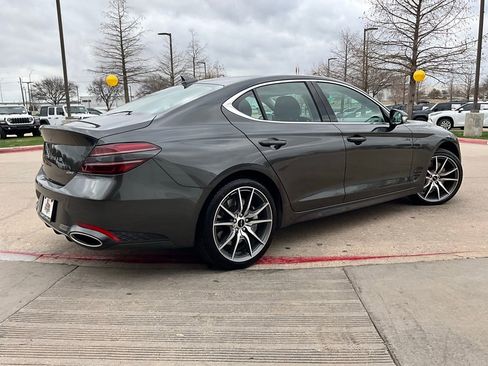 Used 2025 Genesis G70 2.5T image 6