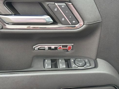 Used 2022 GMC Sierra 1500 AT4 w/ AT4 Premium Package image 15