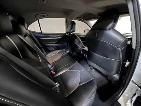 Used 2023 Toyota Camry XSE image 12