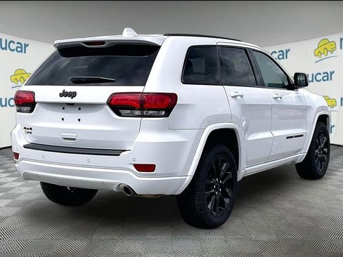 Used 2021 Jeep Grand Cherokee Laredo X AWD/4WD image 6