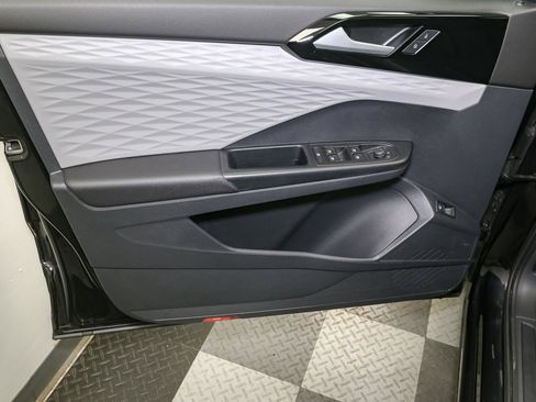 Certified 2023 Volkswagen Taos S image 37