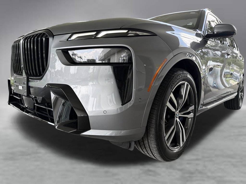 Used 2026 BMW X7 xDrive40i AWD/4WD image 16