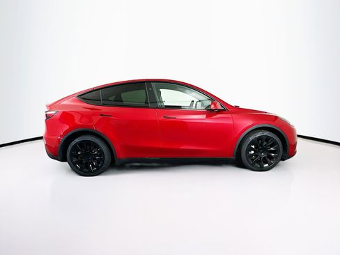 Used 2024 Tesla Model Y Long Range AWD/4WD image 10