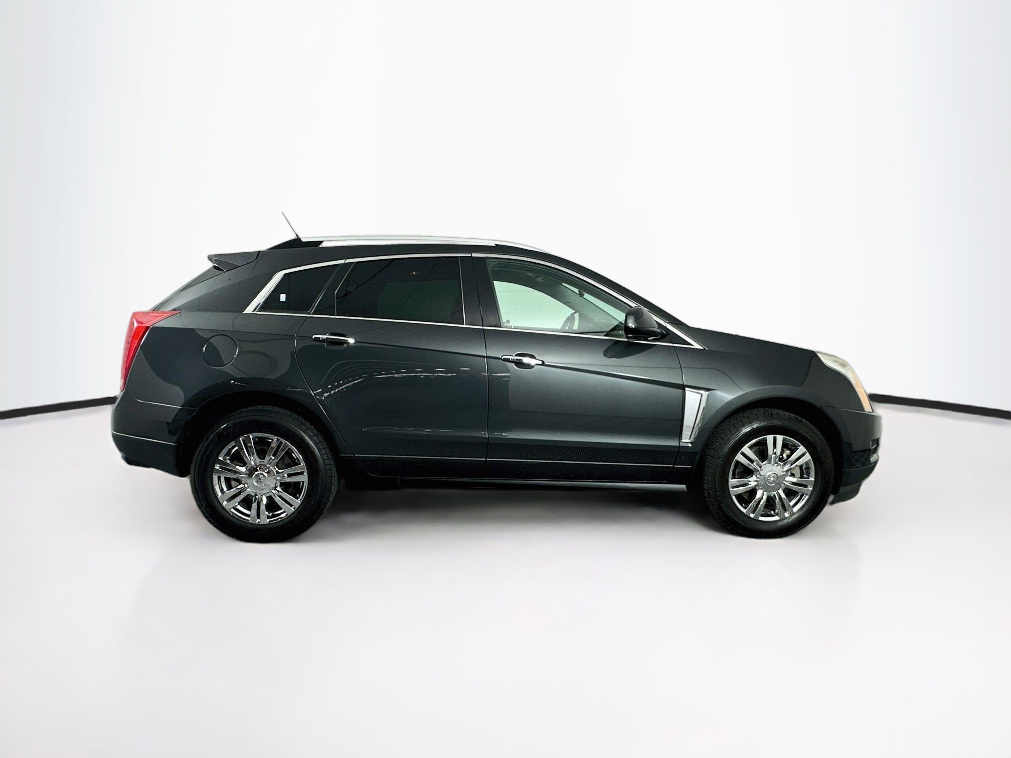 Used 2014 Cadillac SRX Luxury w/ Driver Awareness Package FWD image 10